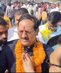 धनबाद नगर निगम चुनाव:इंजीनियर रवि चौधरी की दावेदारी से मेयर चुनाव अब वादों का नहीं, ‘विजन और विज़डम’ का मुकाबला बन गया