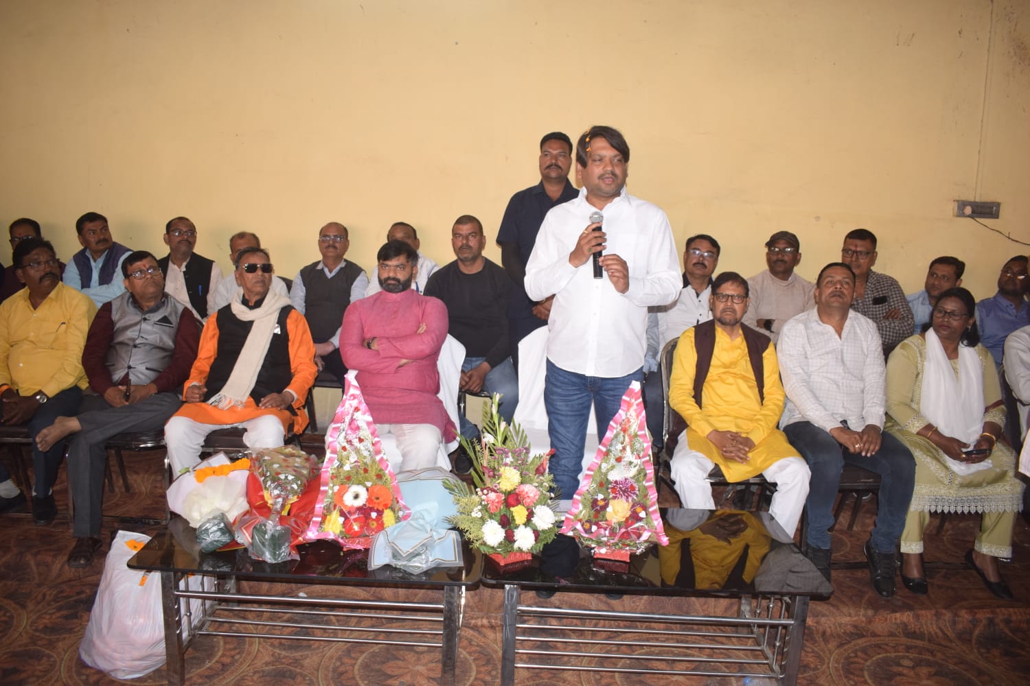 मेयर प्रत्याशी संजीव सिंह को मिला श्रमिक संगठनों का समर्थन, भारी मतों से विजय बनाने का लिया संकल्प